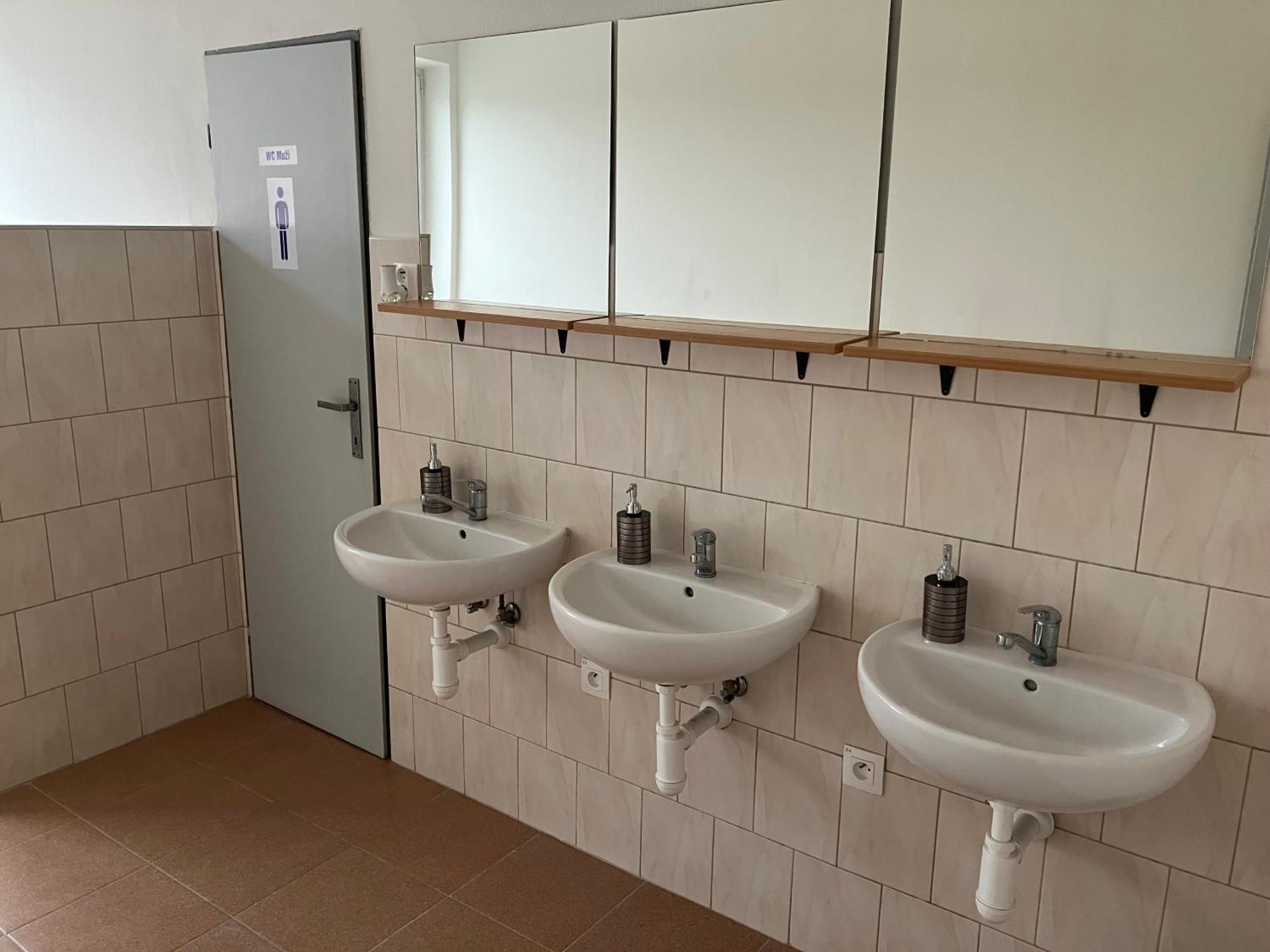 Ubytovna Mlyn Veľký Šariš Exteriör bild